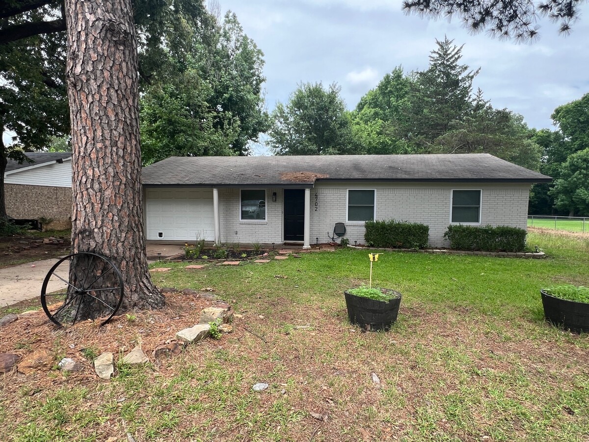 Photo - 4702 Pinson Dr