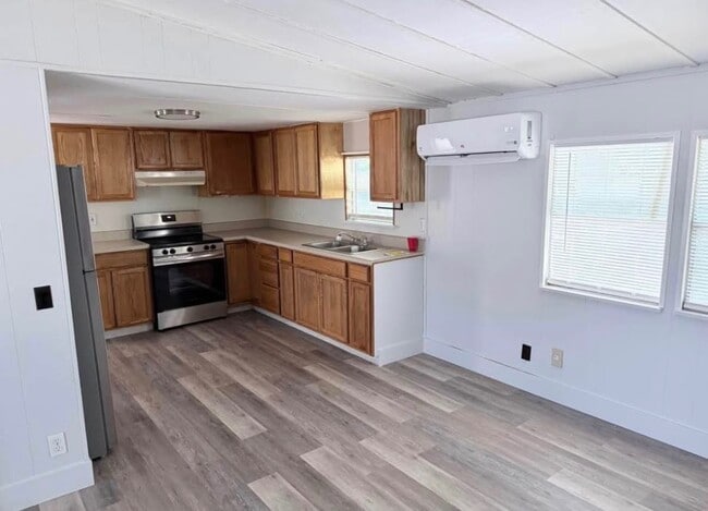 Photo - 20504 Spanish Ln