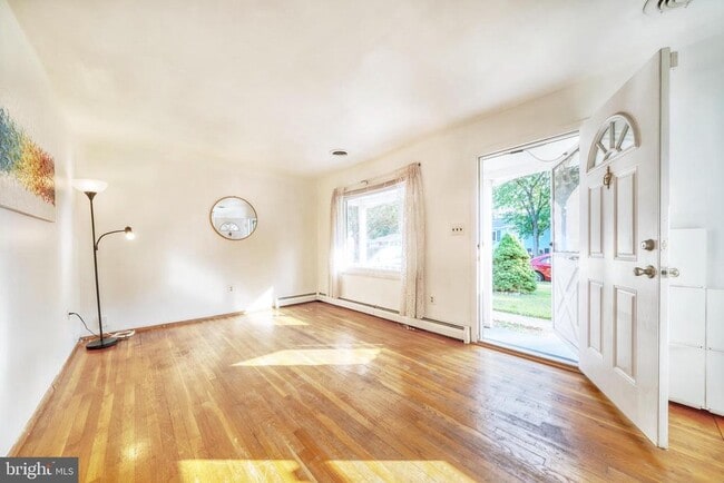 Photo - 14307 Bismark Ave