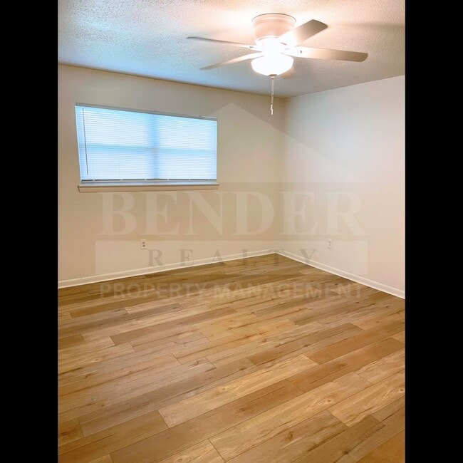 Photo - DUPLEX IN THE CITY Unit #A