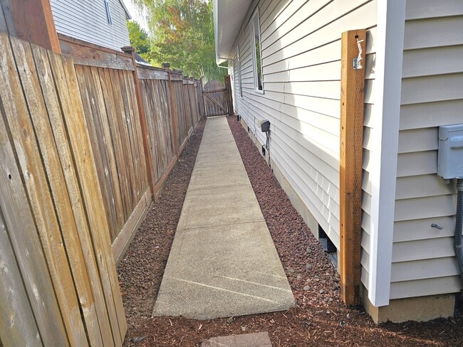 Photo - 21138 SW Houston Dr