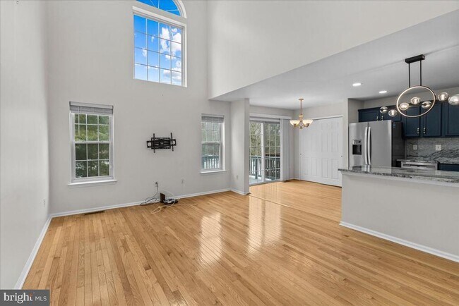 Photo - 14 Hearthstone Ln