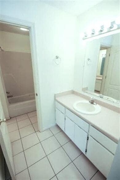 Photo - 1515 Paul Russell Rd