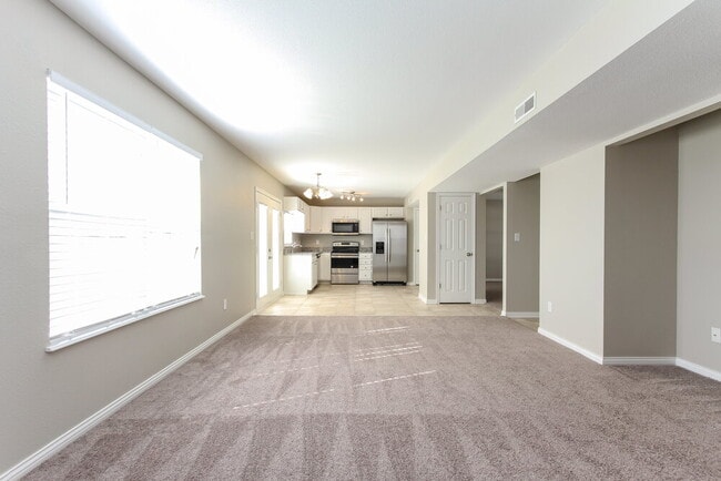 Photo - 7414 Angus Way