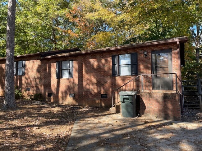 Building Photo - 352 Unit 224-A