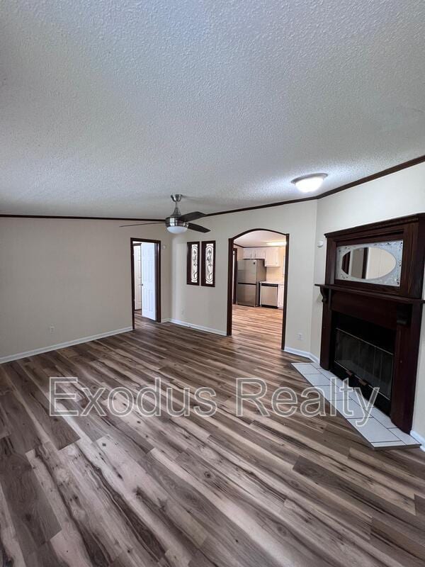 Photo - 983 Heritage Way