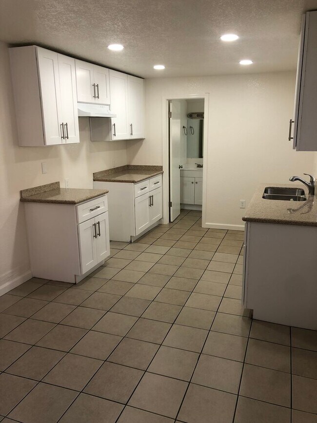 Building Photo - 132 Calaveras Ave Unit A