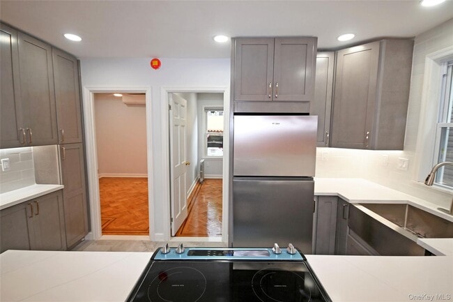 Photo - 70-30 66th Pl