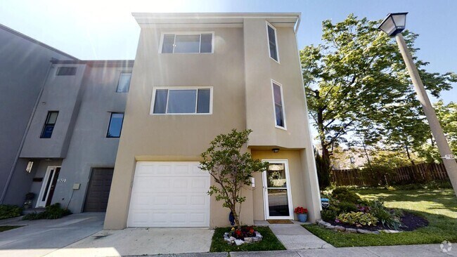 Building Photo - 1924 N Woodley St Rental