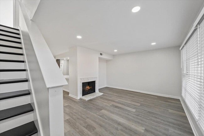 5432 Gatehouse Dr Unit 5432