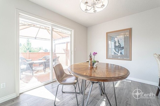 Photo - 16517 NE 19th St