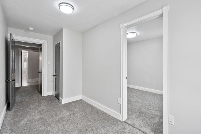 Photo - 3 bedroom 2 bath - newly updated, central air, GREAT LOCATION