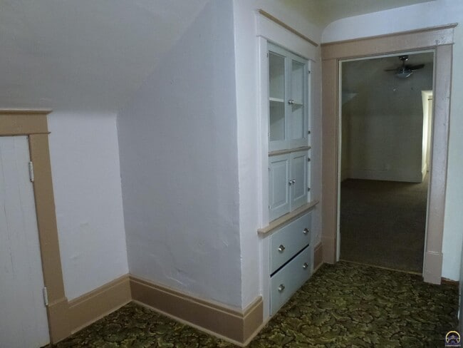 Photo - 402 West St