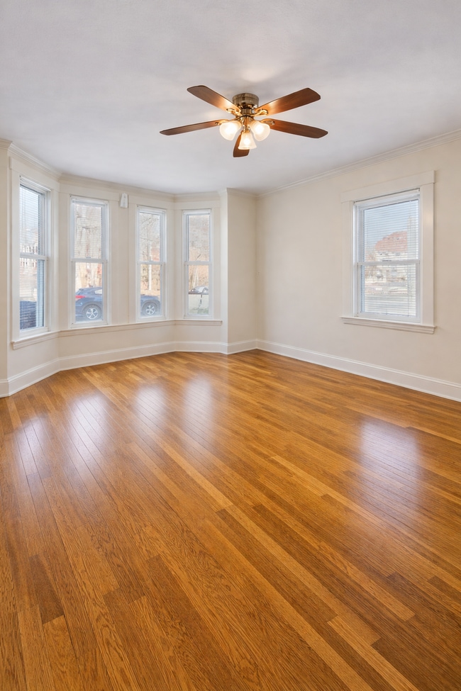 Building Photo - 49 Pope St Unit 1