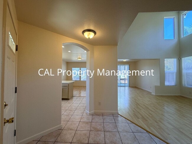 Photo - 1159 Cobblestone St