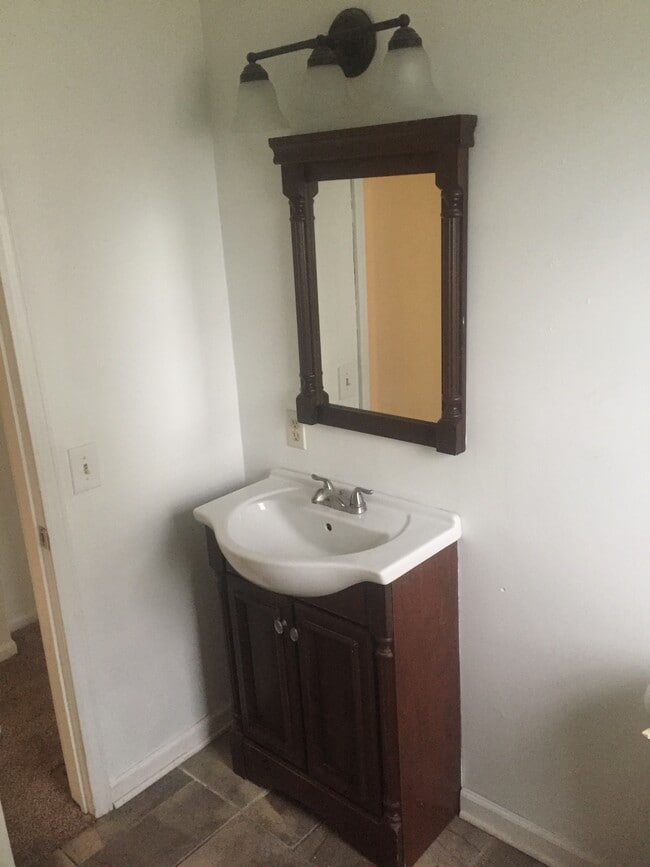 Photo - 496 Blossom Rd