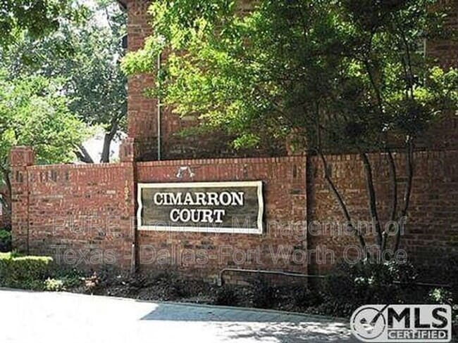 Building Photo - 18333 Roehampton Dr Unit #1322