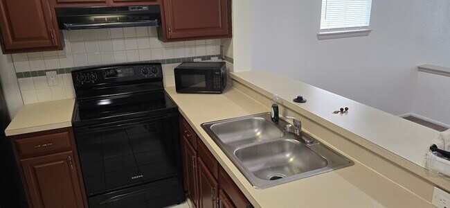 Photo - 1825 Palm Cove Blvd Unidad 302