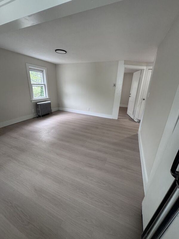 22 Fleming St Unit 2 (UP)