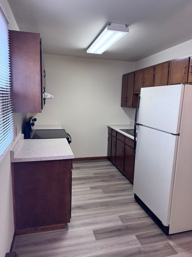 Photo - 207 W Hydraulic Ave