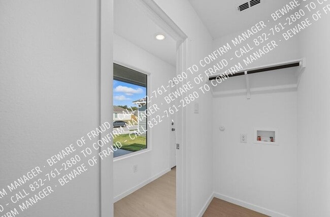 Photo - 6429 Middlebury Dr