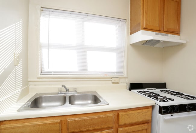 Photo - Takoma Place