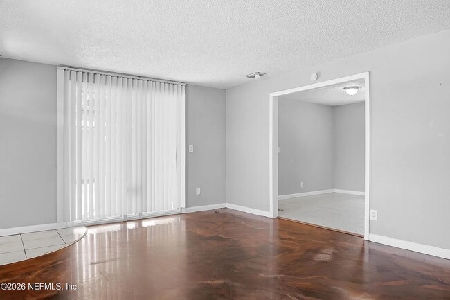 Photo - 5829 Ensenada Rd