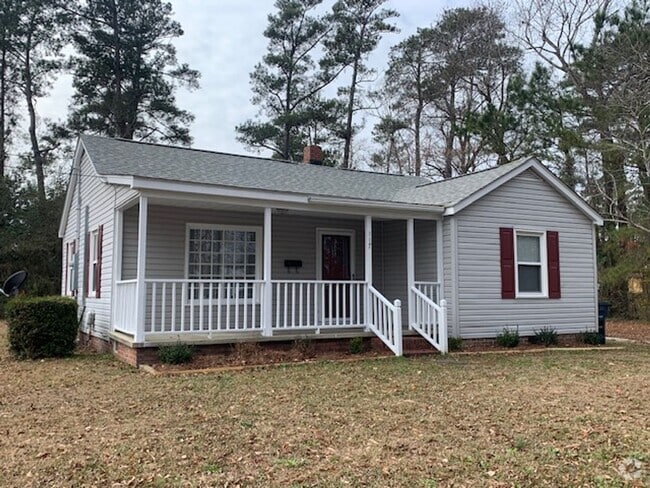 Building Photo - 2 Bedroom 1 Bathroom Home