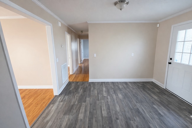 Photo - 503 Kirby Dr