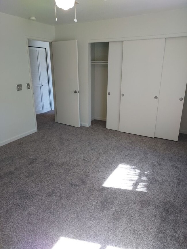 Photo - 2ND FLOOR CONDO FOR RENT