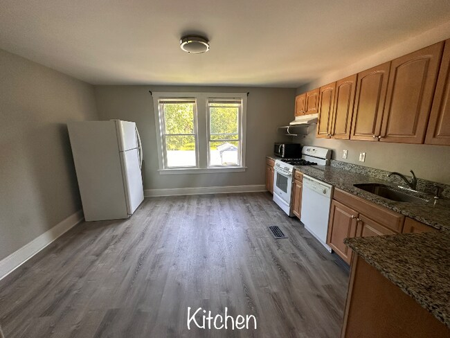 Photo - 68 Phillips Ave Unit 2