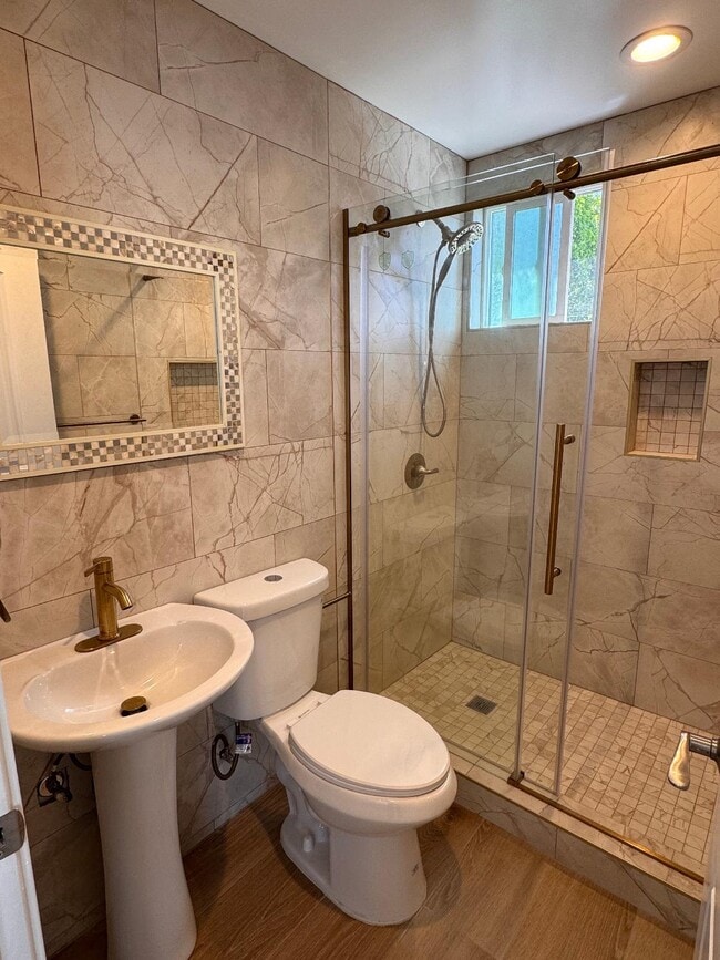 Photo - 470 S Hamel Rd