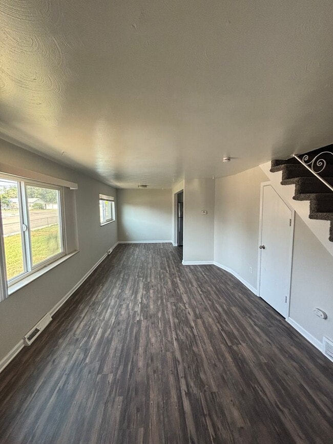 Building Photo - Tennyson7200 Unit #2 Rental