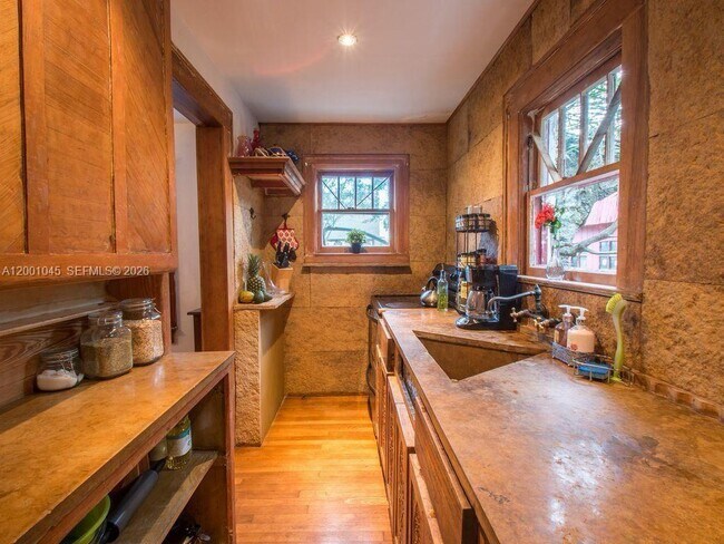 Photo - 8238 NE 9th Ave