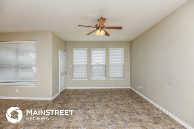 Photo - 228 Kennedy Ct