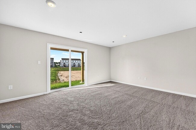 120 Essex Dr
