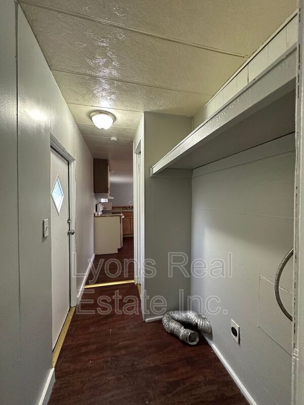 Photo - 7886 Breeze Dr