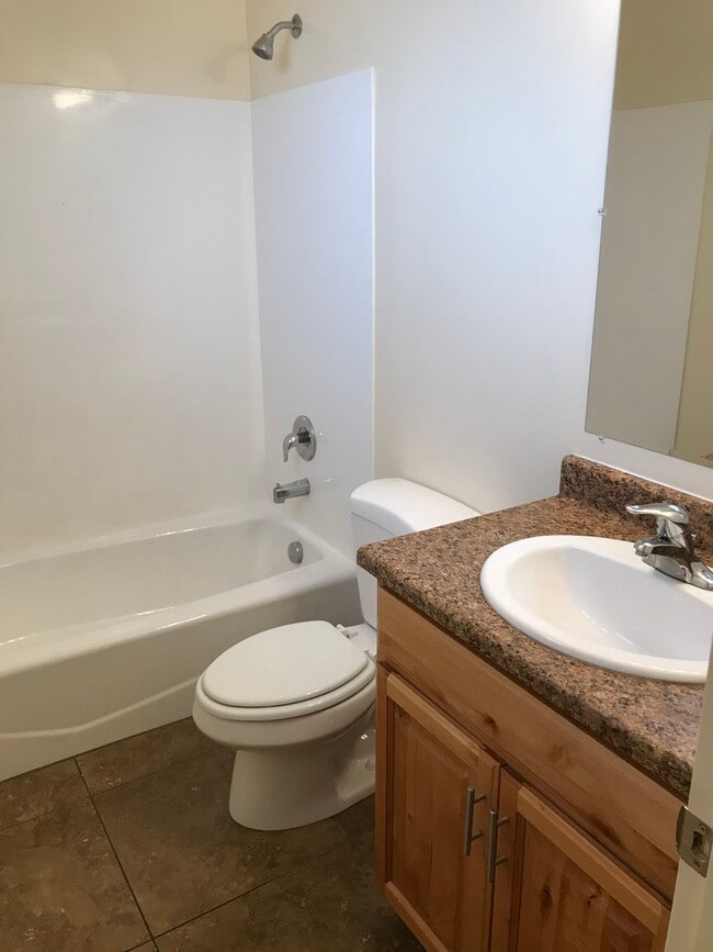 Photo - 5498 S Northwest Ave