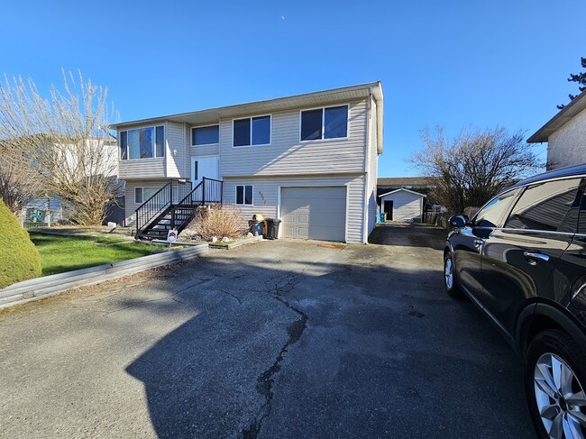 Building Photo - 9002 Ashwell Rd