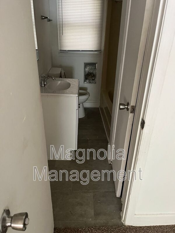 Photo - 448 Mason St