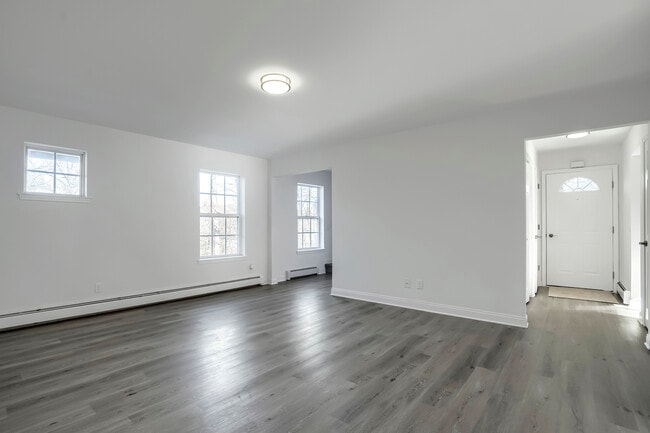 Photo - 43 Brewer Rd