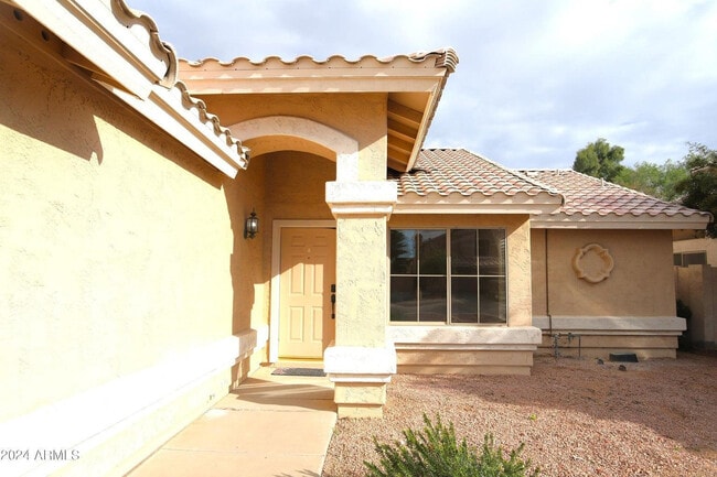 Photo - 1130 W Raven Dr