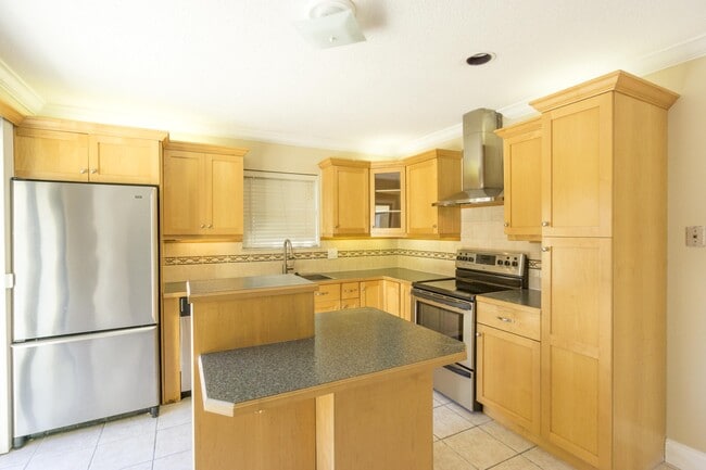 Photo - 110 N Delaware Blvd