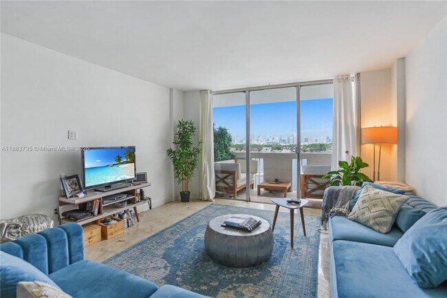 Building Photo - 800 West Ave Unit 927 Rental