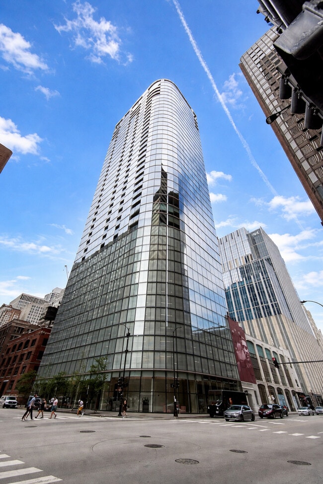 Building Photo - 600 N Fairbanks Ct Unit 2809