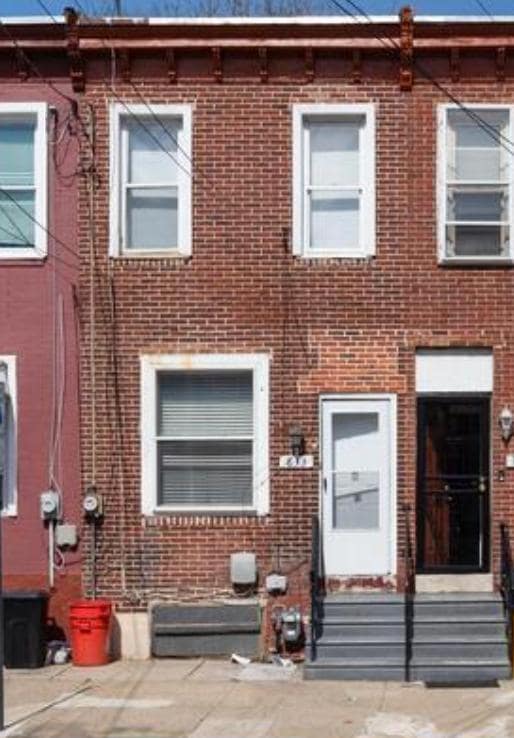 Building Photo - 833 Spruce St