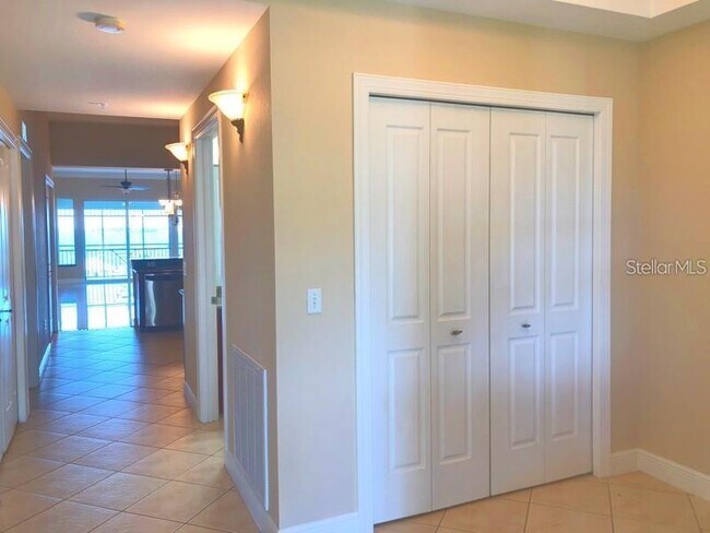 5114 Melbourne St Unit 1301
