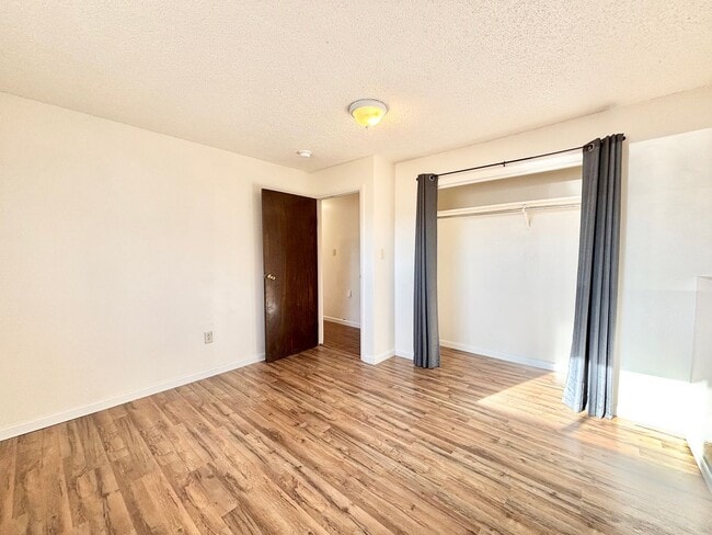 Photo - 207 W Rosebud Ave Unit B