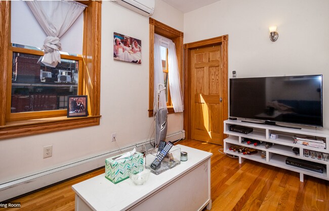 Photo - 77 Myrtle St