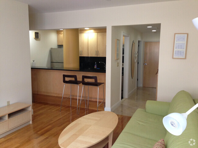 Building Photo - 42 Beach St Unit 6A Rental